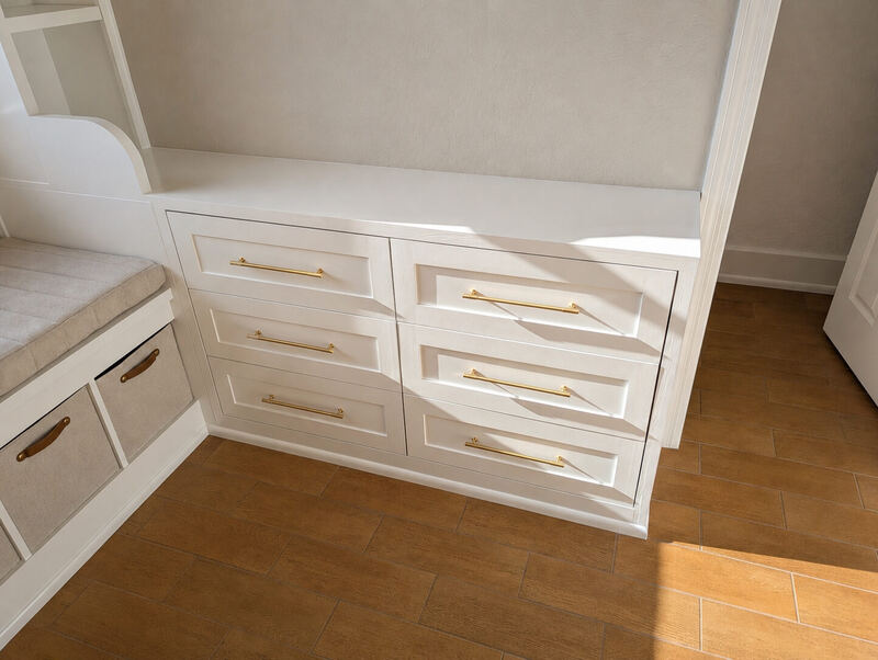 Reveals held even across all six drawer fronts