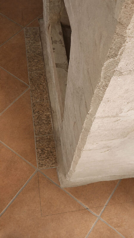 Scratch coat at the hearth